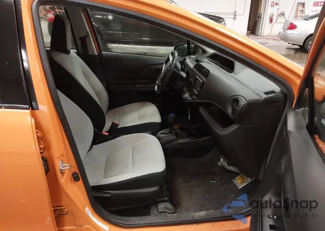 2016 Toyota Prius C One from USA, damaged, VIN JTDKDTB32G1129965